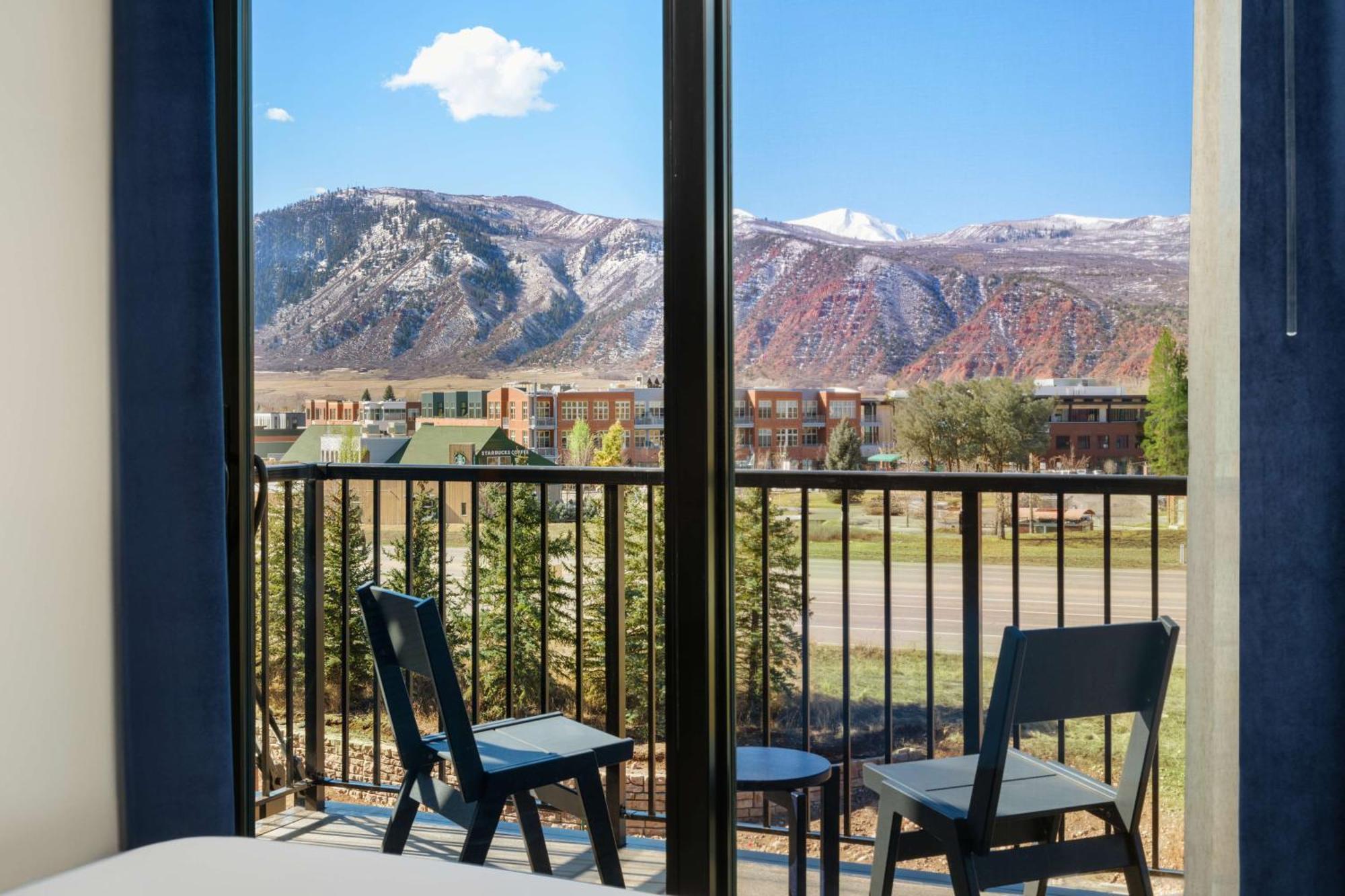 The Hoffmann Hotel Basalt Aspen Tapestry Collection Hilton Exteriör bild
